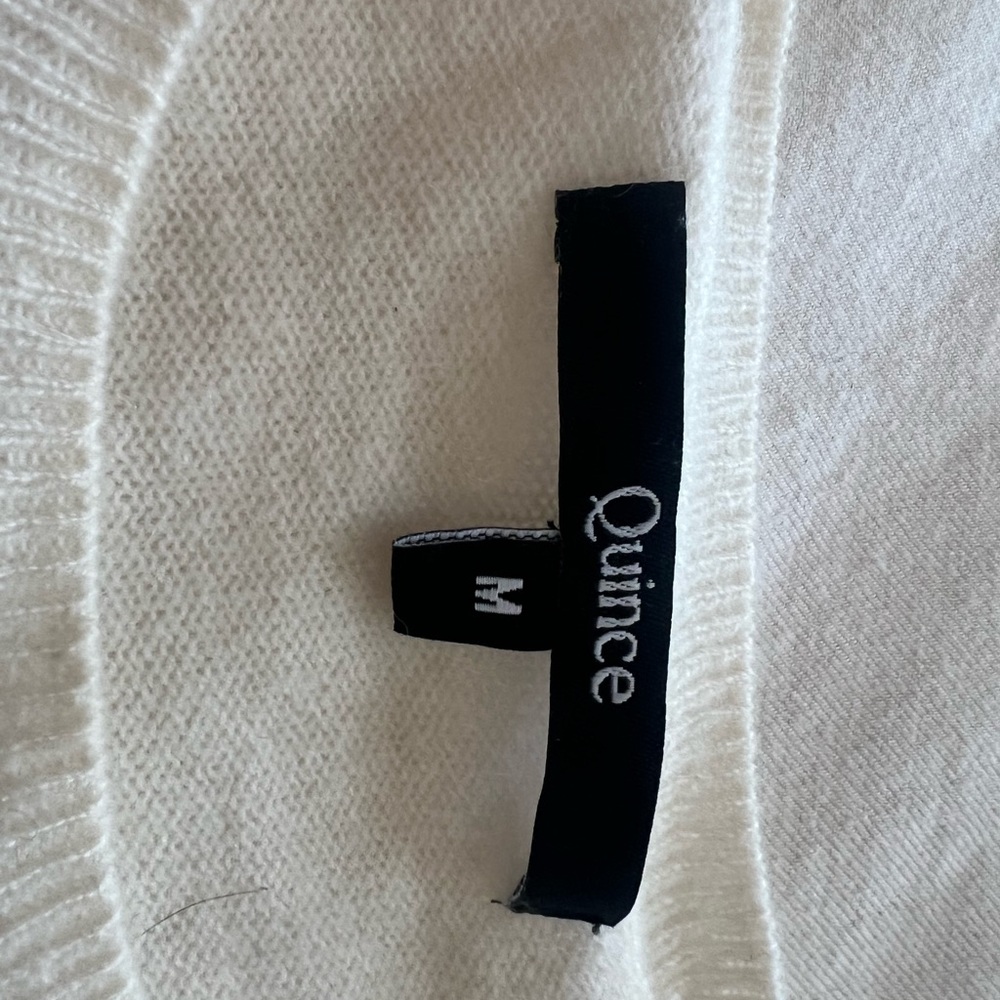 Quince Women’s cashmere Soft Cream Crewneck Sweater
